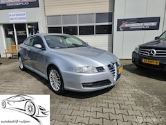 Alfa Romeo GT - 2.0 JTS Progression