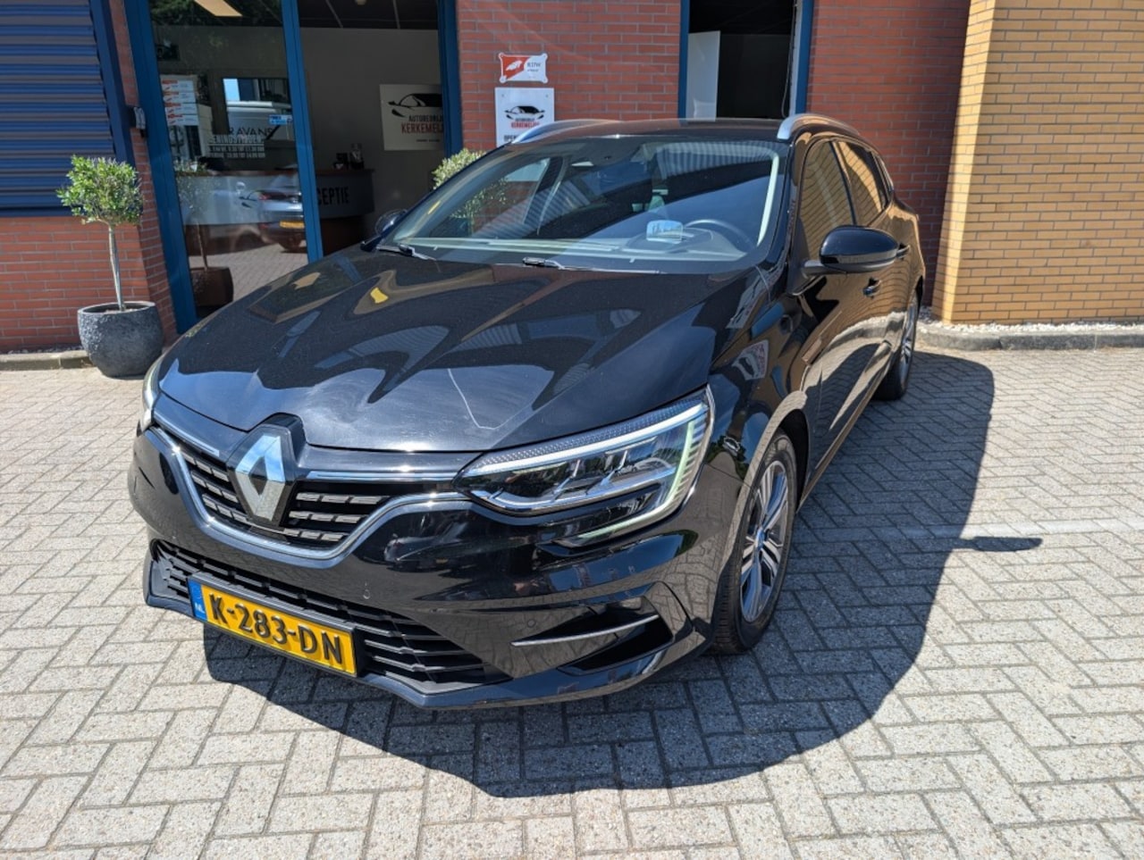 Renault Mégane - 1.6 ET PH 160 INTENS,Automaat,Trekhaak,Laneassist,PDC,Cruise - AutoWereld.nl