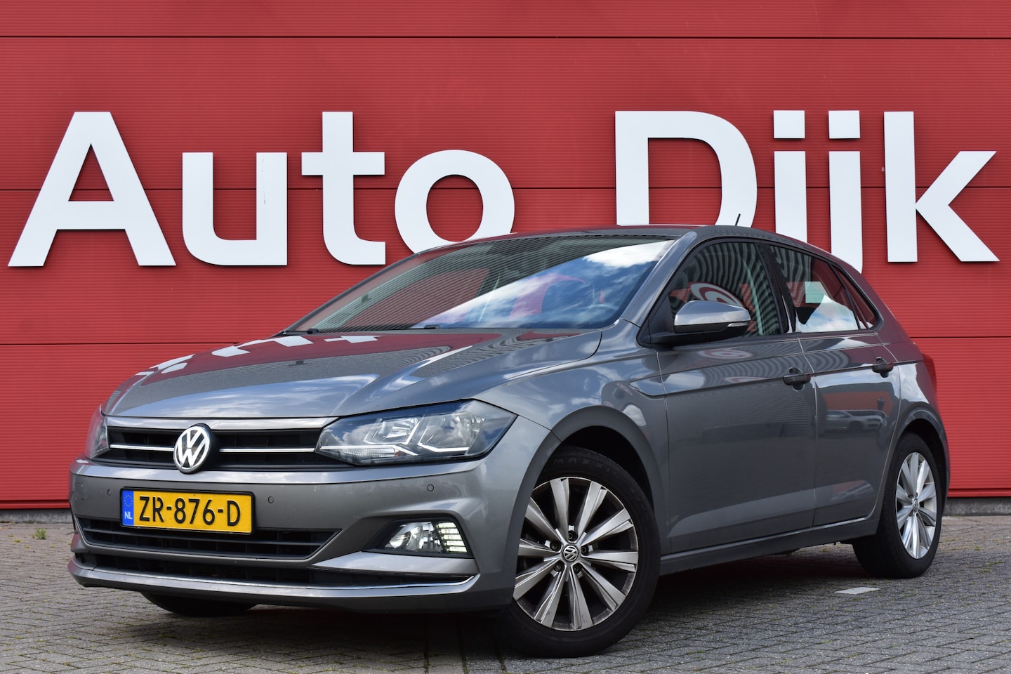 Volkswagen Polo - 1.0 TSI Highline LED | Carplay | Adapt. Cruise | Navi | DAB | Clima | PDC V+A | LMV - AutoWereld.nl