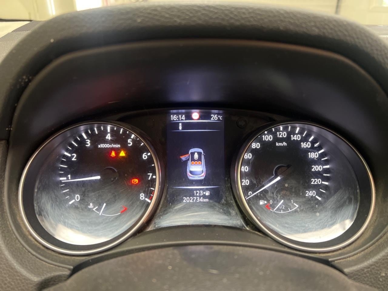 Nissan Qashqai - 1.2 Tekna 17" EXPORT - AutoWereld.nl