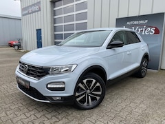 Volkswagen T-Roc - 1.5 TSI Style / Clima / Cruise / Navi / PDC V&A / LMV / Privacy Glass