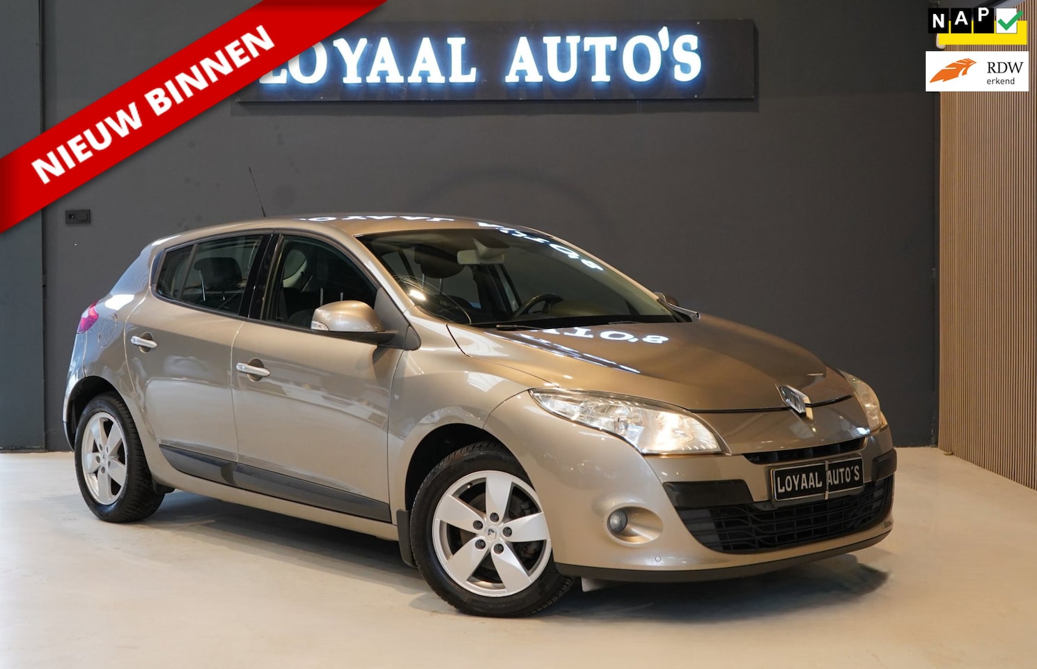 Renault Mégane - 1.6 Dynamique | AIRCO | CRUISE | PDC | ELEK.RAMEN | NAP | APK. - AutoWereld.nl