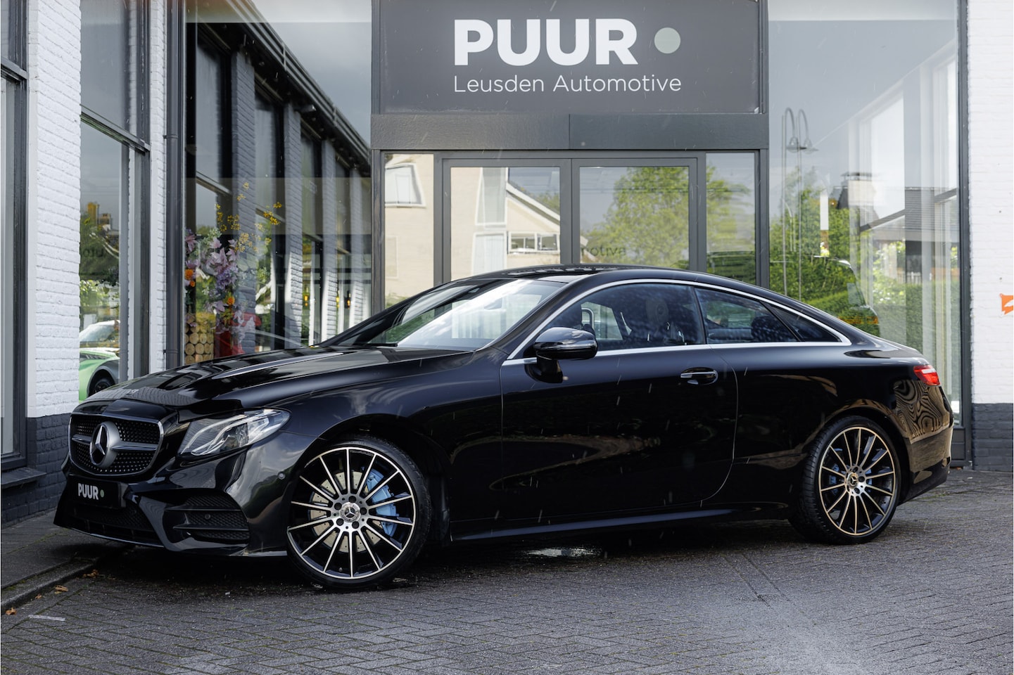 Mercedes-Benz E-klasse Coupé - 200 AMG Business Camera - Sfeerverlichting - Orig. NL - AutoWereld.nl
