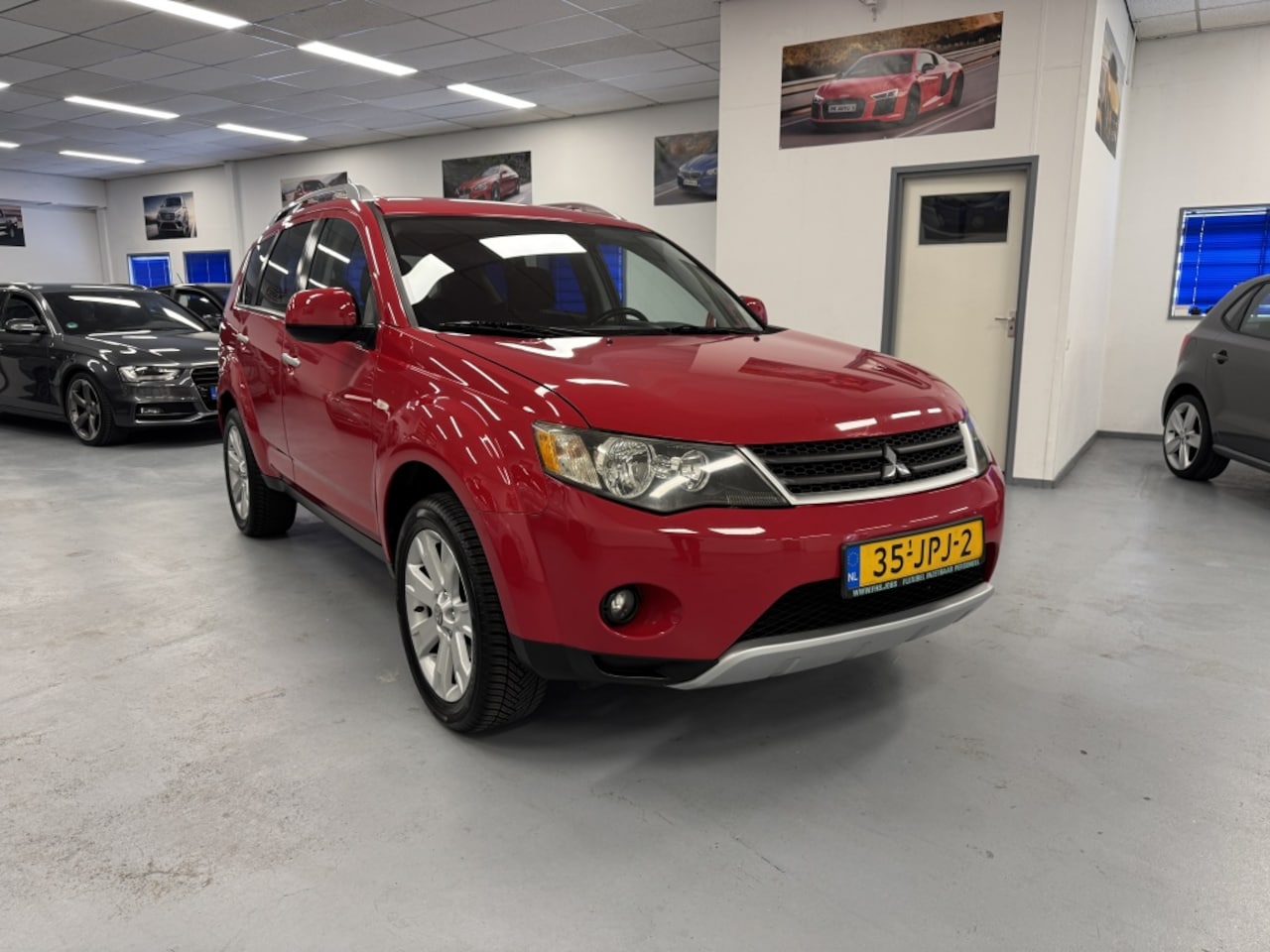 Mitsubishi Outlander - 3.0 AUTOMAAT 7-PERS - AutoWereld.nl