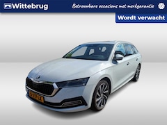 Skoda Octavia Combi - 1.4 TSI 204pk DSG iV PHEV Business Edition Plus / Panorama dak / Achteruitrij camera / Sto