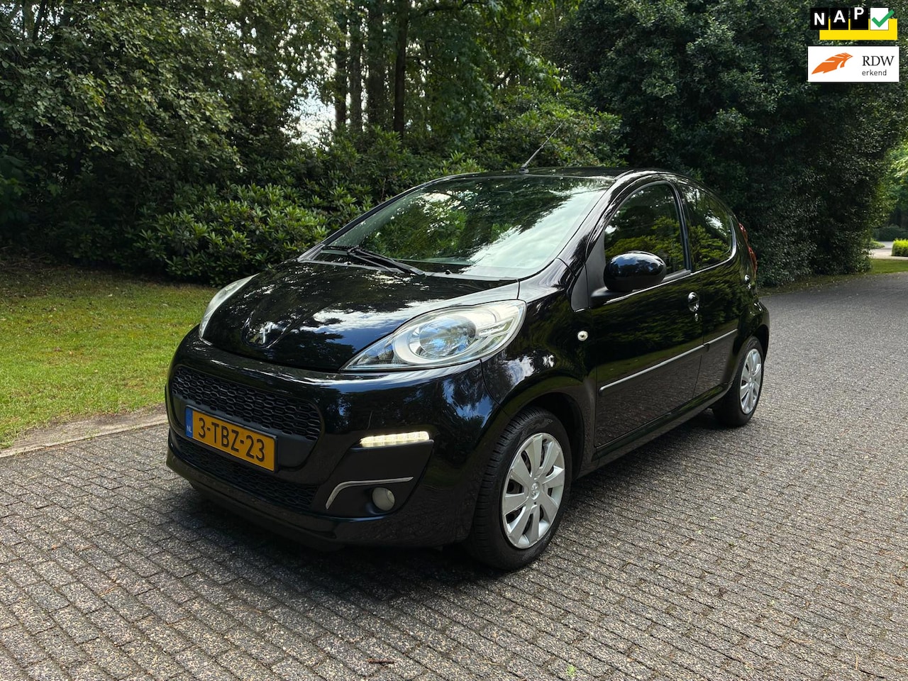 Peugeot 107 - 1.0 Active 5 deurs / Led / Airco / Navi / 86934 km - AutoWereld.nl