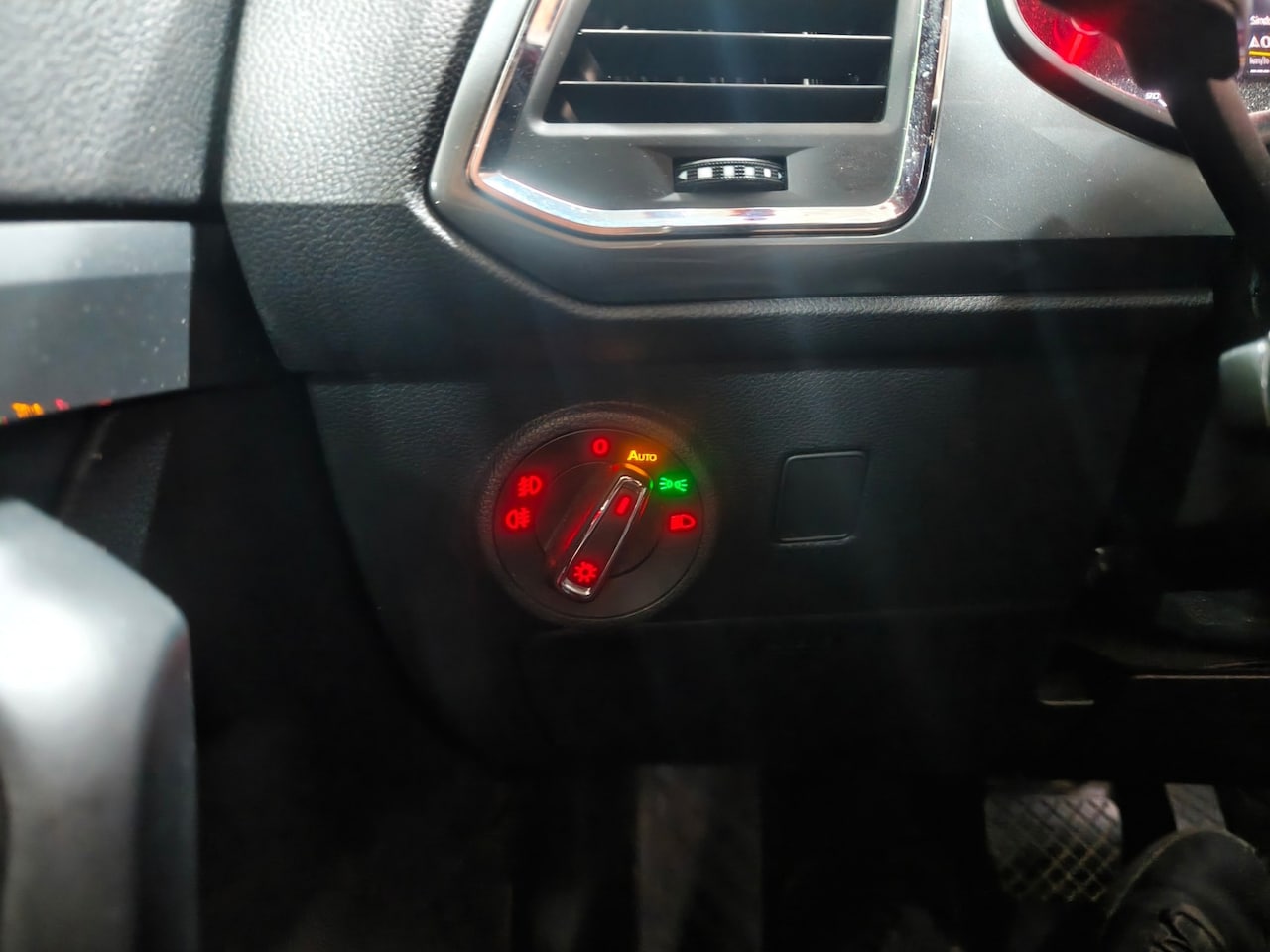 SEAT Ateca - 1.4 EcoTSI Style 1.4 EcoTSI Style, Clima, ACC, Camera, PDC, Keyless, NAP