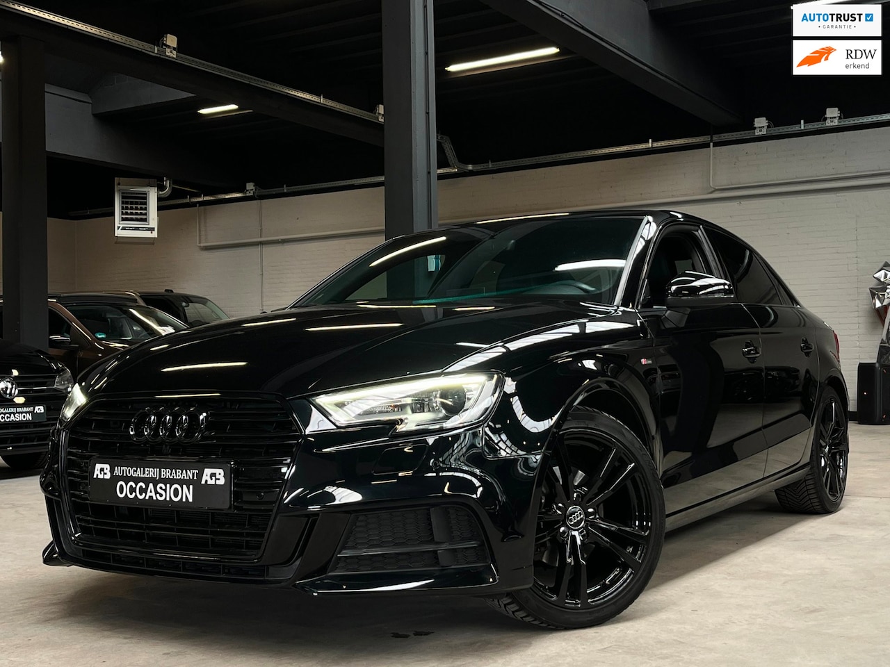 Audi A3 Limousine - 1.4 TFSI CoD Sport S Line Edition 1.4 TFSI CoD Sport S Line Edition - AutoWereld.nl