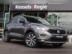 Volkswagen T-Roc - 1.0 TSI Style | Pano | LED | Virtual | Sensoren | CarPlay | Navi | Clima | DAB