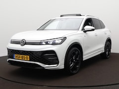 Volkswagen Tiguan - 1.5 eHybrid R-Line Edition Automaat - Panoramaschuif-kanteldak - IQ light - Trekhaak - Nav