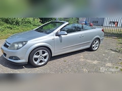 Opel Astra TwinTop - 1.8 Enjoy