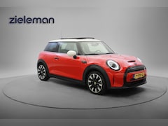 MINI Electric - Cooper Yours 33 kWh - Panorama, Carplay, Leer, Cruise, Stoelverw