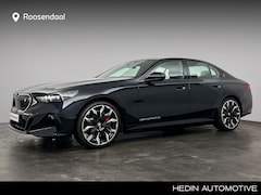 BMW i5 - eDrive40 M Sport Edition 84 kWh | Trekhaak | Harman Kardon | Driving Assistant Plus | Pano