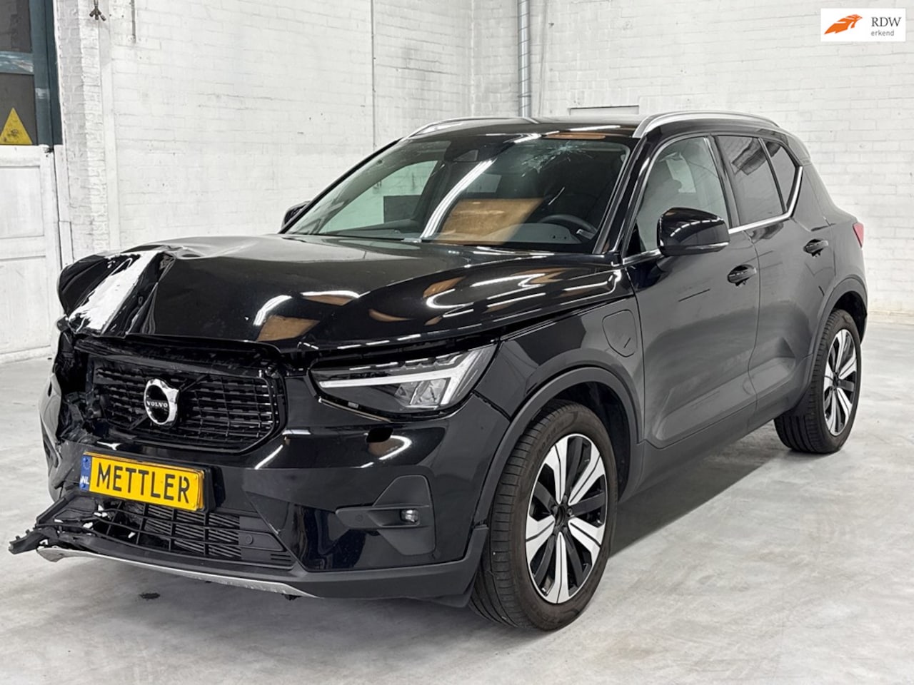 Volvo XC40 - 1.5 T4 Plug-in hybrid Core Bright | Memory seat | Camera | Navigatie - AutoWereld.nl