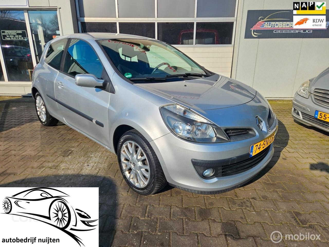 Renault Clio - 1.4-16V Dynamique Luxe 1.4-16V Dynamique Luxe - AutoWereld.nl