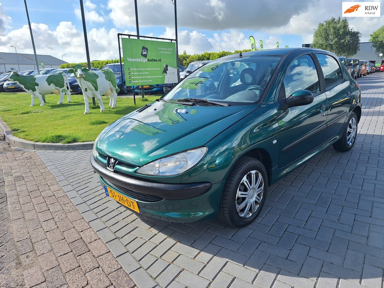 Peugeot 206 - 1.4 XT / AUTOMAAT / APK juni 2027 - AutoWereld.nl