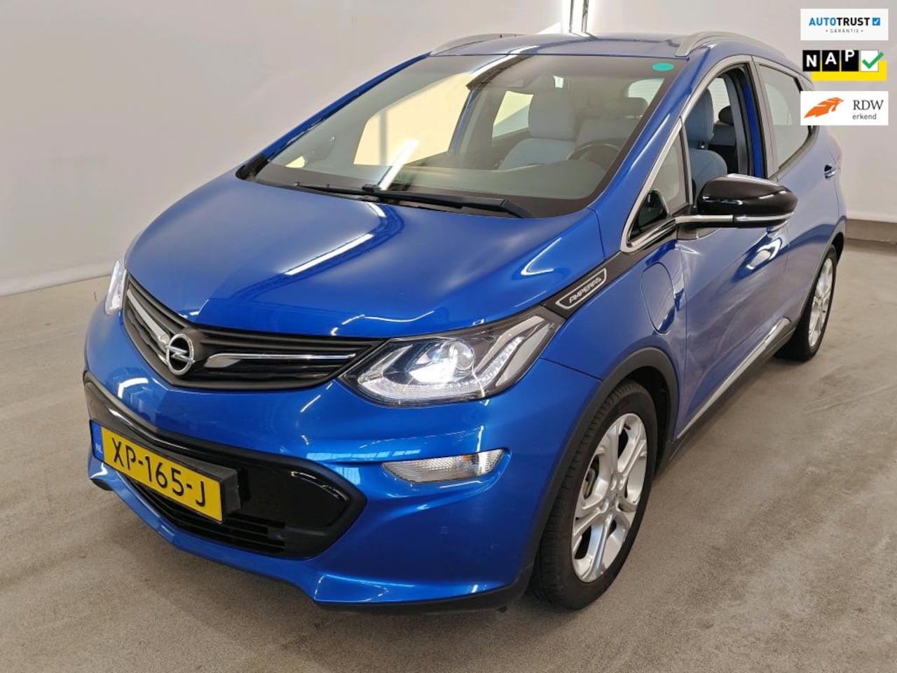 Opel Ampera-e - Business executive 60 kWh SOH 100 % - AutoWereld.nl