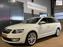 Skoda Octavia Combi - 1.4 TSI Greentech Edition|PDC|Stoelverw.|Trekhaak|Carplay