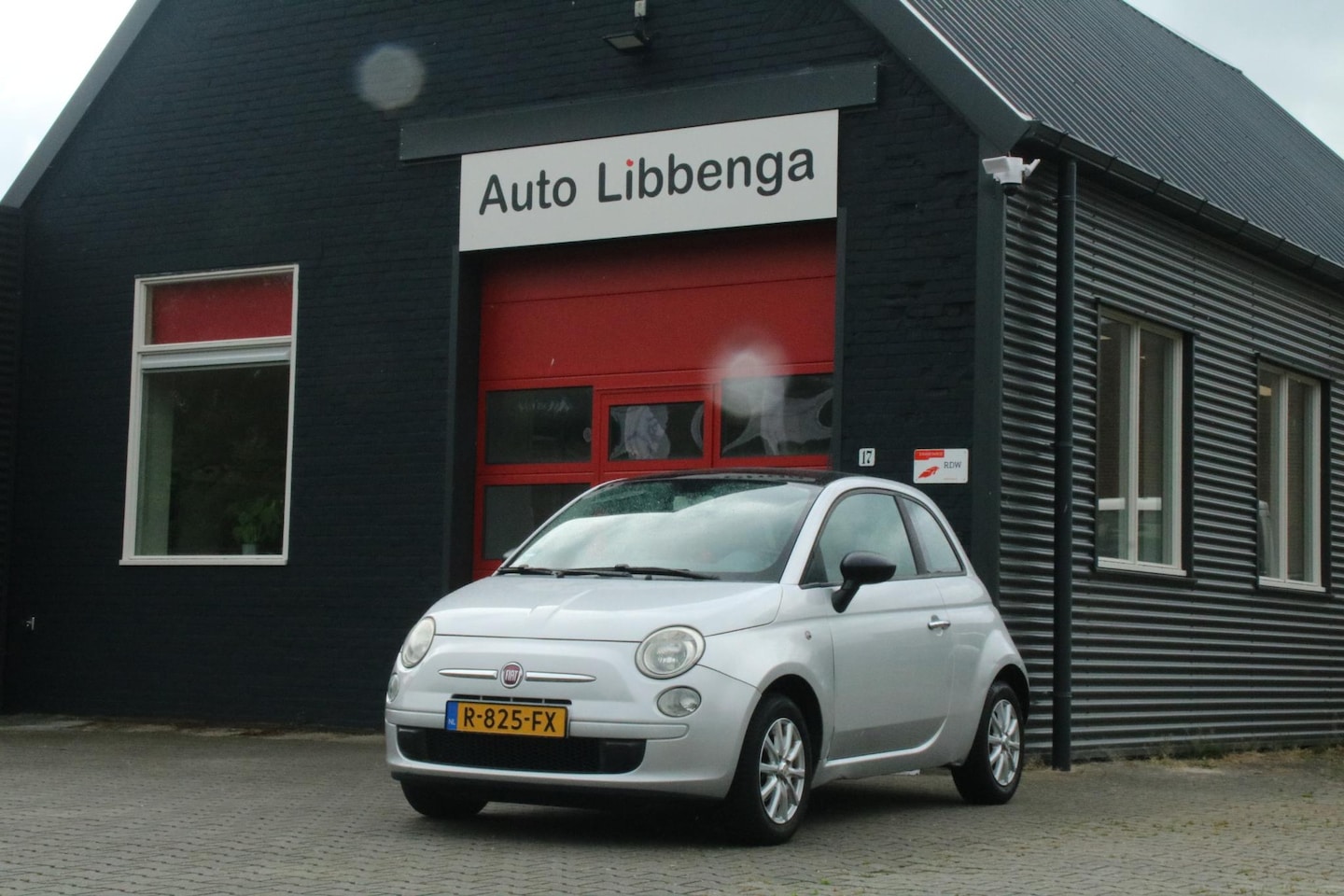 Fiat 500 - 1.2 Naked STUURBEKR. / PANO DAK ELECTR. / CENTR.VERGR. / ELECTRISCHE RAMEN / PARELMOER LAK - AutoWereld.nl