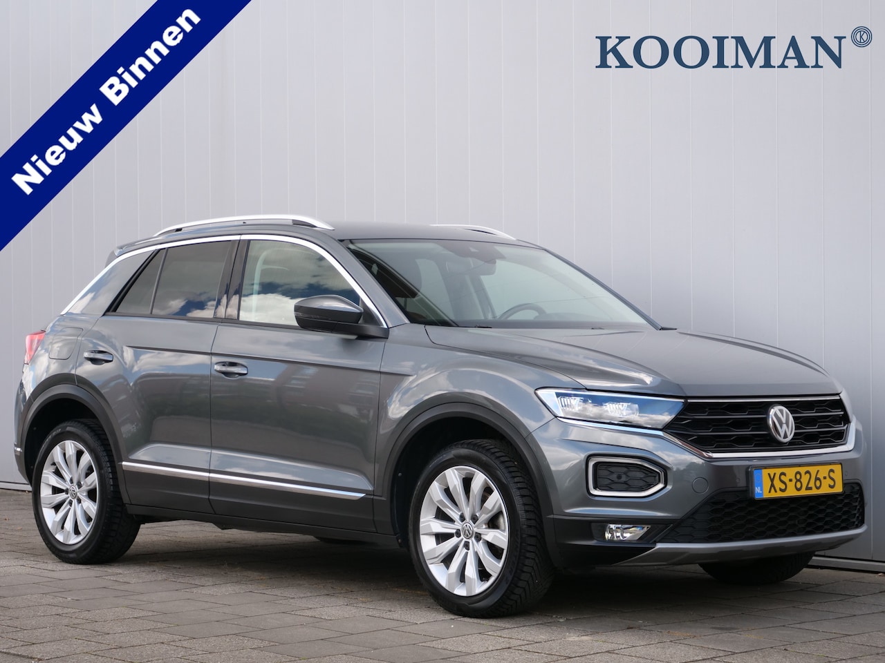 Volkswagen T-Roc - 1.5 TSI Sport 150 Pk Automaat Navi / DAB / Leer / Apple Carplay - AutoWereld.nl