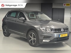 Volkswagen Tiguan - 1.4 TSI Connected Series // PANO // ADAPTIVE CRUISE // NAVI // PDC // STOELVERWARMING //