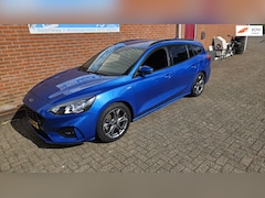 Ford Focus Wagon - 1.0 EcoBoost Titanium Business