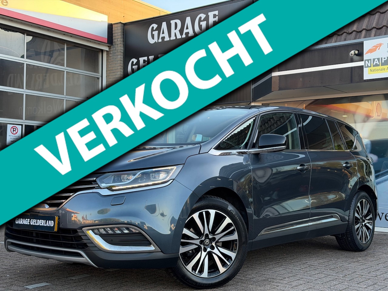 Renault Espace - 1.8 TCe Initiale Paris 7p. | Pano | Leder | Full-Led | Trekhaak | Massage | Acc | Climate - AutoWereld.nl