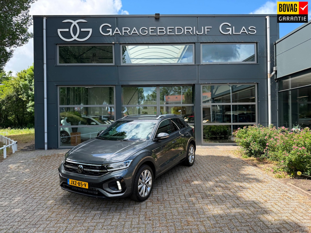 Volkswagen T-Roc - 1.5 TSI R-Line Edition stoel/stuurverw. camera - AutoWereld.nl