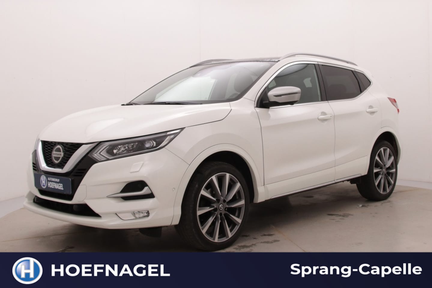 Nissan Qashqai - 1.3 DIG-T Tekna + | Trekhaak | Panodak | Adaptive Cruise | 360 Camera | Stoelverwarming | - AutoWereld.nl