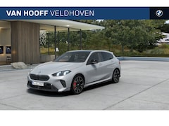 BMW 1-serie - 120 M Sport Automaat / Panoramadak / Sportstoelen / Head-Up / M Adaptief onderstel / Adapt