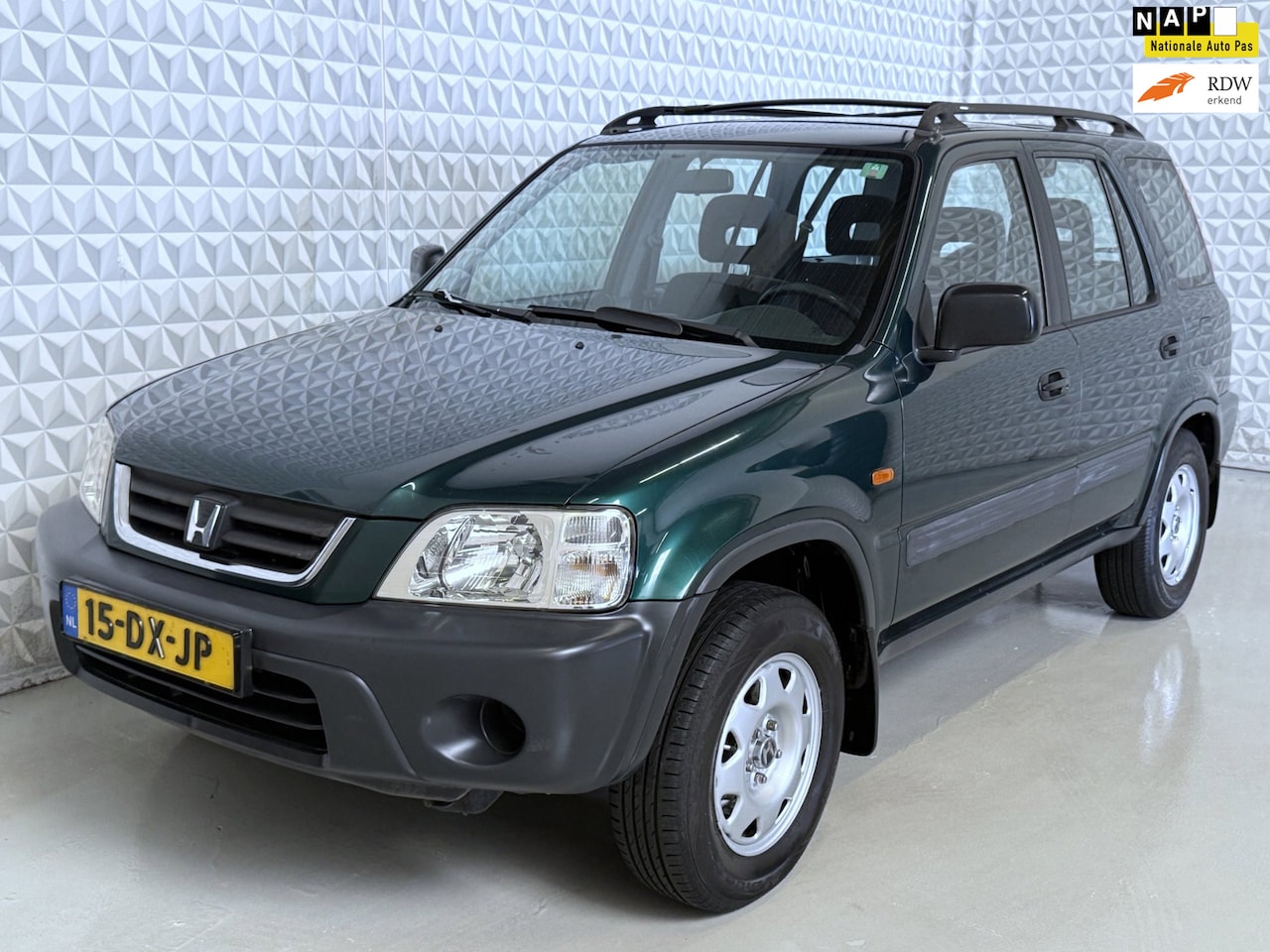 Honda CR-V - 2.0i-16V LS 4WD 4X4 5-deurs AIRCO én TREKHAAK (1998) - AutoWereld.nl