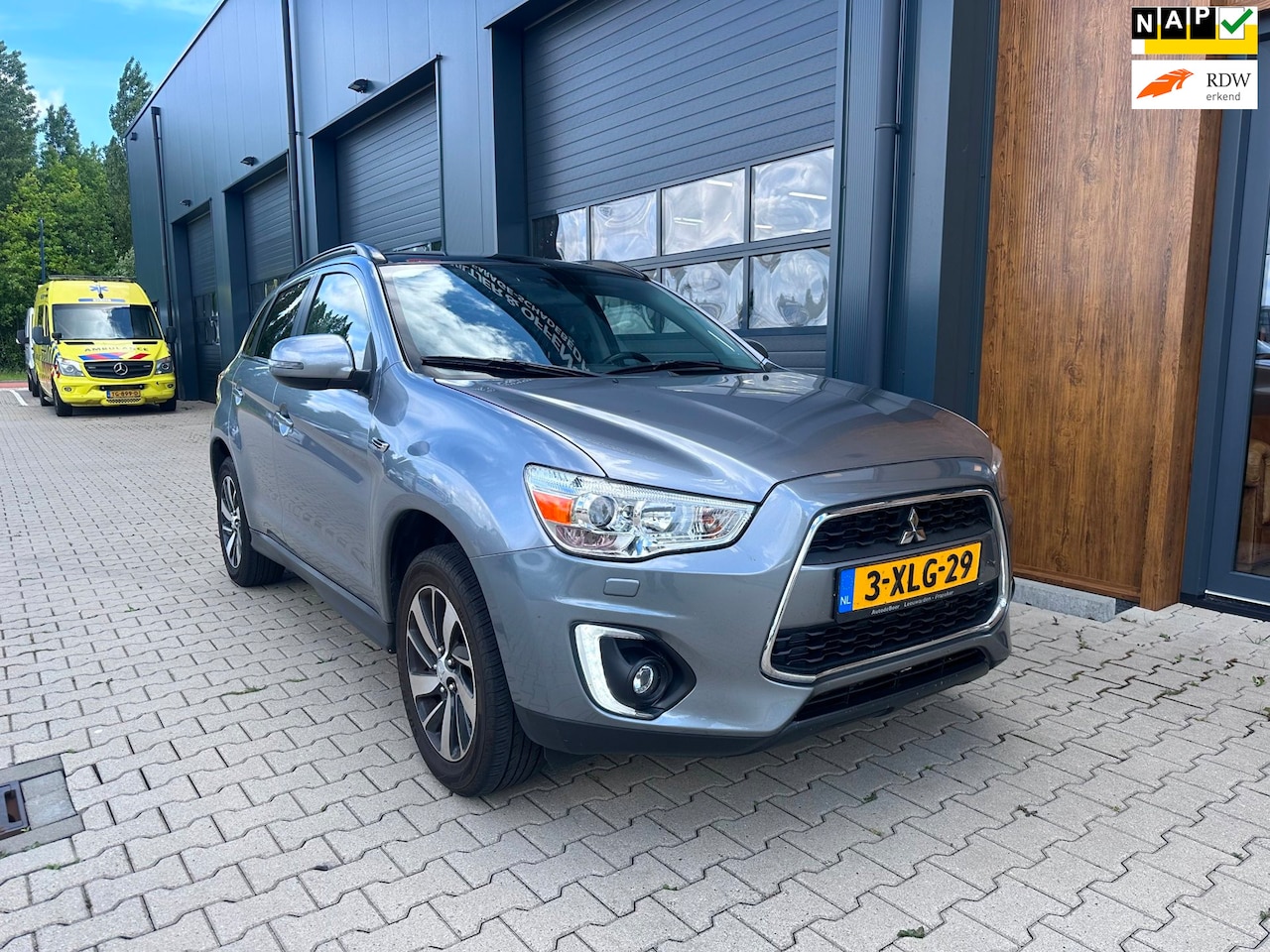 Mitsubishi ASX - 1.6 Cleartec Intense+ l pano l trekhaak l camera - AutoWereld.nl