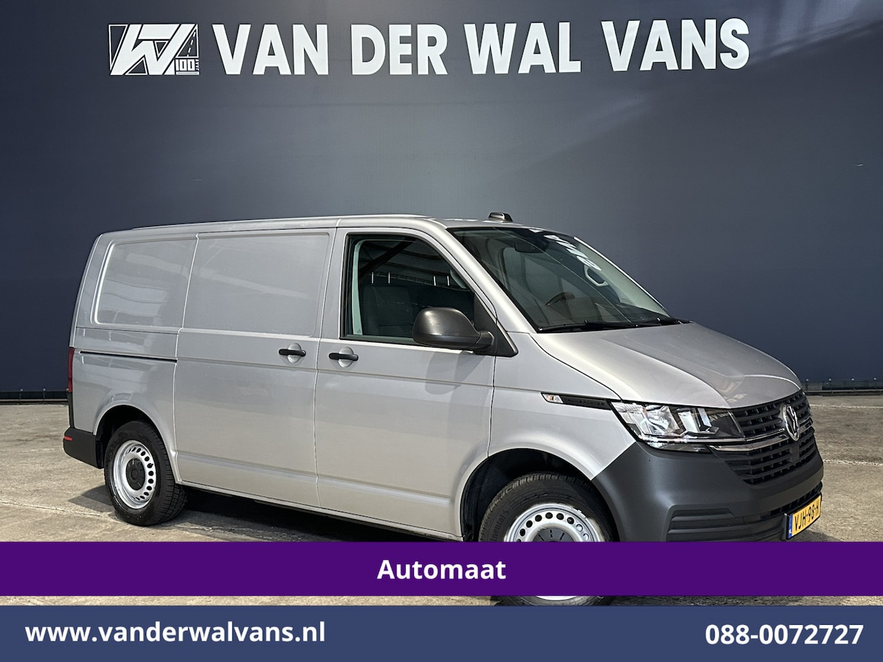 Volkswagen Transporter - 2.0 TDI 150pk Automaat L1H1 Inrichting Euro6 Airco | Navigatie | Apple Carplay | Cruisecon - AutoWereld.nl