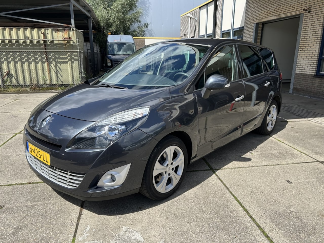 Renault Grand Scénic - 1.4 TCe Business - AutoWereld.nl