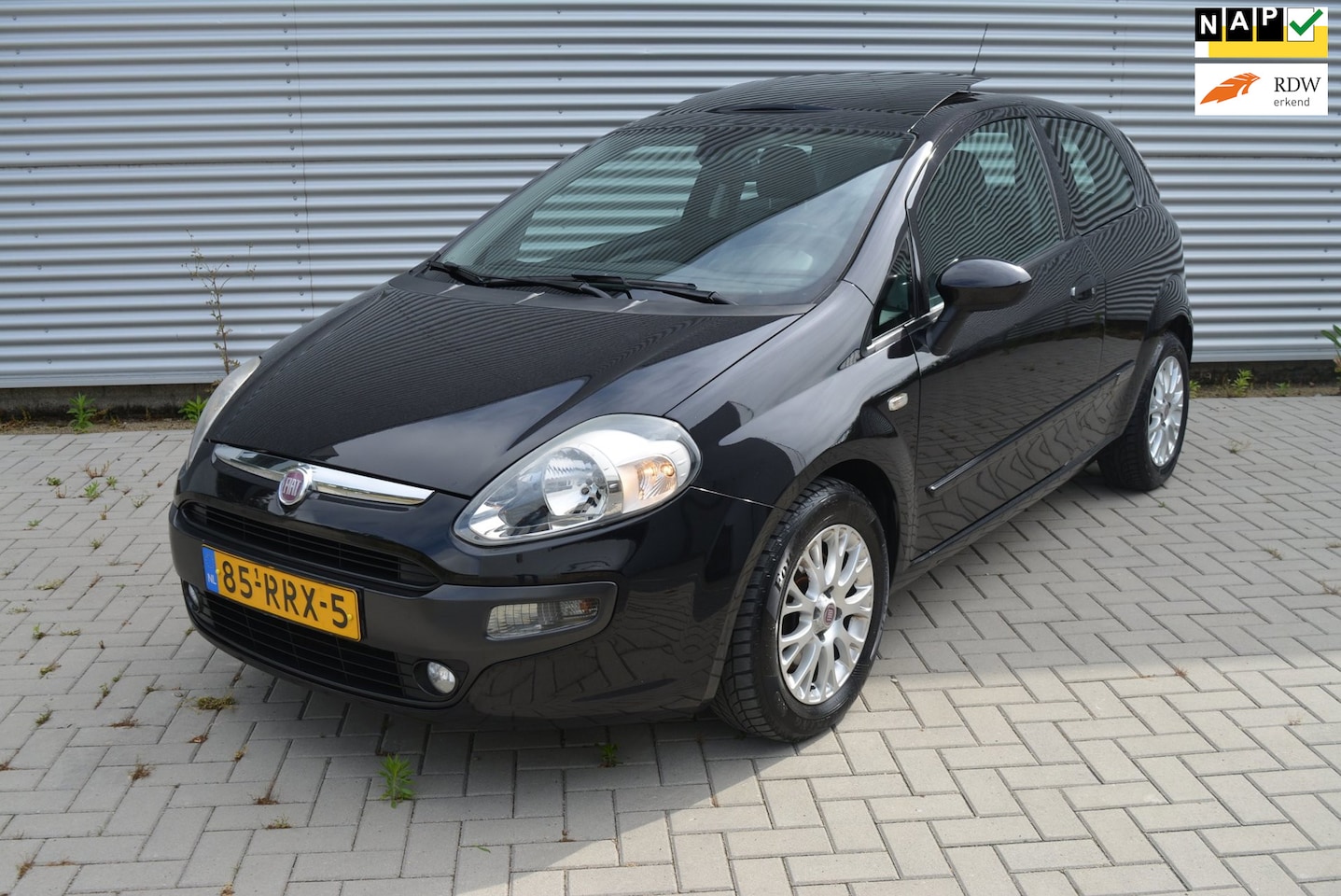 Fiat Punto Evo - 1.3 M-Jet Dynamic | Airco-Ecc | Leder | Panodak | Cruise | L.M. Velgen. - AutoWereld.nl