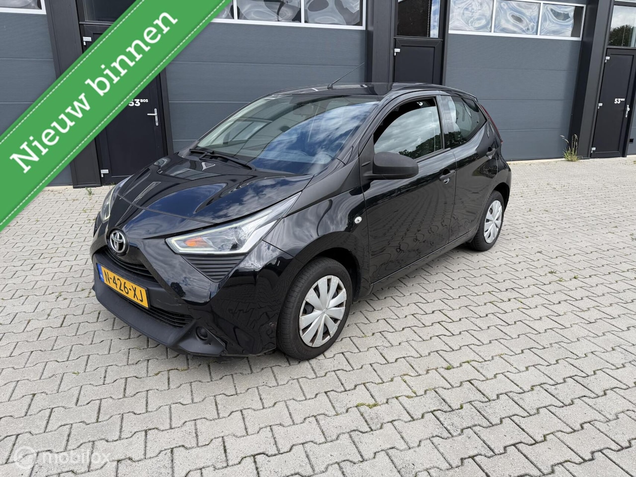 Toyota Aygo - 1.0 VVT-i x-fun inclusief btw - AutoWereld.nl