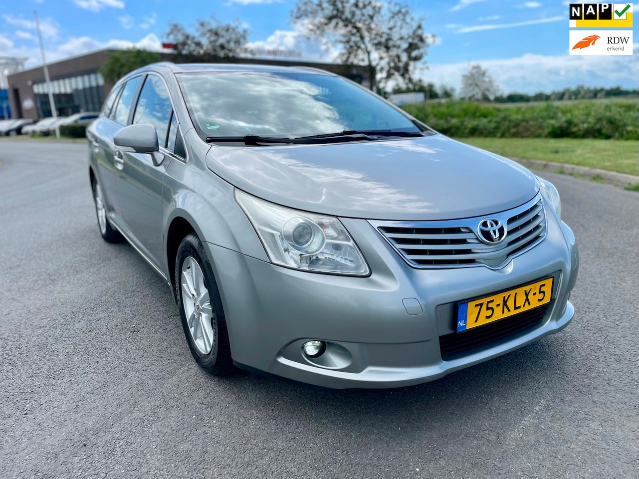 Toyota Avensis Wagon - 1.8 VVTi Dynamic 1.8 VVTi Dynamic, Trekhaak, Pdc, Navi, Cruise/Climate control, Lmv, Geen import, Nap, Goed - AutoWereld.nl