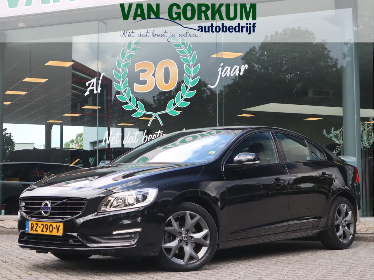 Volvo S60 - 2.0 T3 Nordic+ Navi / Afn Trekh / Elekramen / Cruise / Handgeschakeld 6 versn / Dealer ond - AutoWereld.nl
