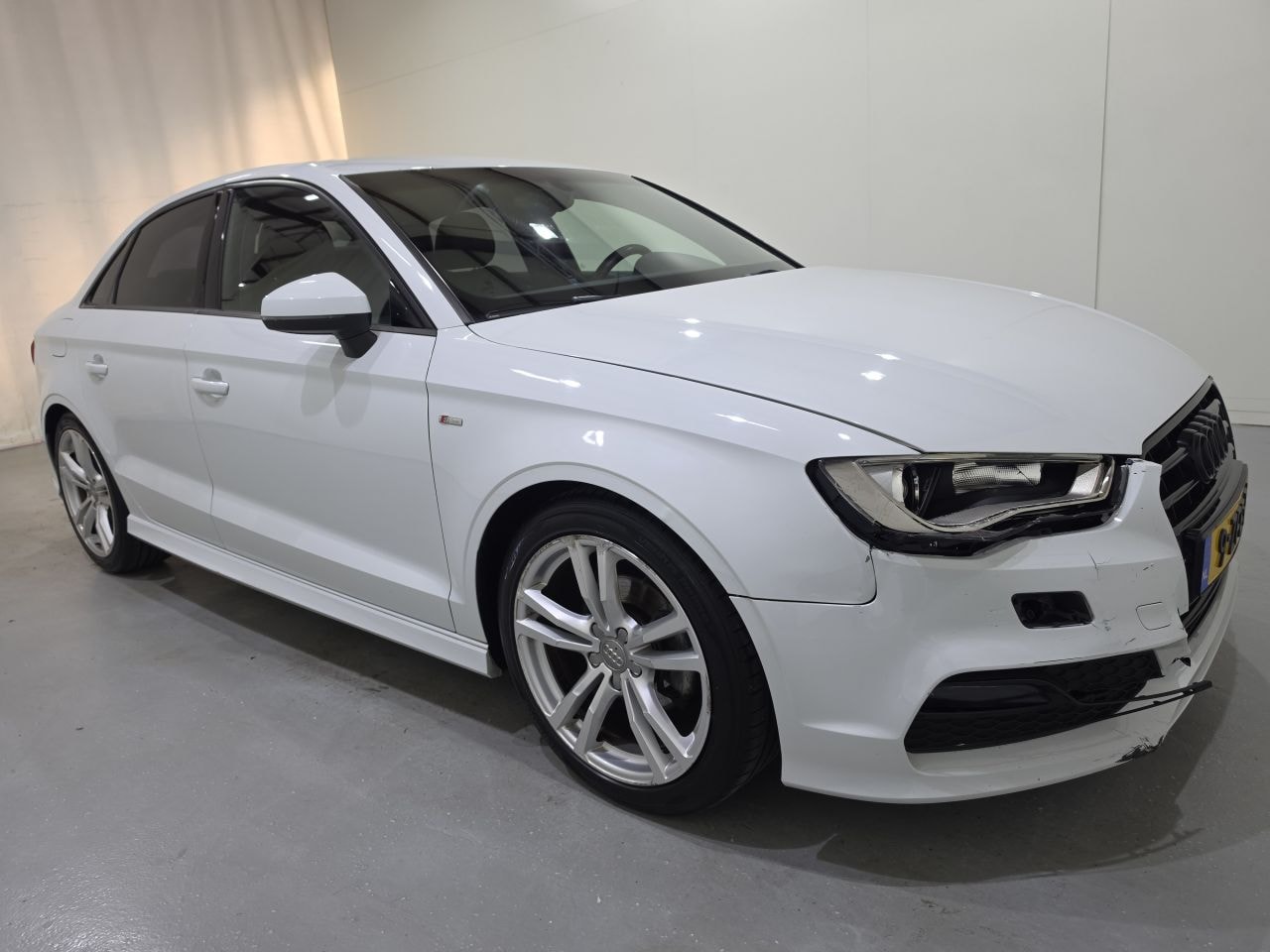 Audi A3 Limousine - LIMOUSINE1.4 TFSI Ambition Pro Line S 110Kw - AutoWereld.nl