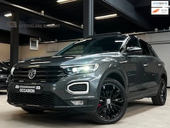 Volkswagen T-Roc - 1.5 TSI Sport Pano/ Carplay/