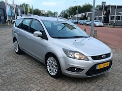 Ford Focus Wagon - 1.8 Ghia airco 5 drs apk nieuwen
