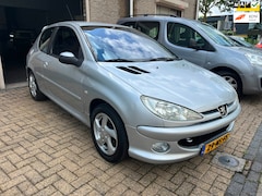 Peugeot 206 - 1.4-16V Quiksilver XS