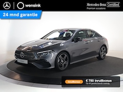 Mercedes-Benz A-klasse - 180 Star Edition AMG Line | Night | Achteruitrijcamera | Dodehoekassistent |
