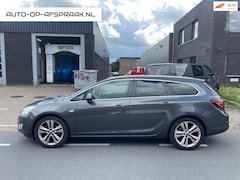 Opel Astra Sports Tourer - 1.6 Turbo Cosmo Navi Stoelverw Stuurverw Trekh