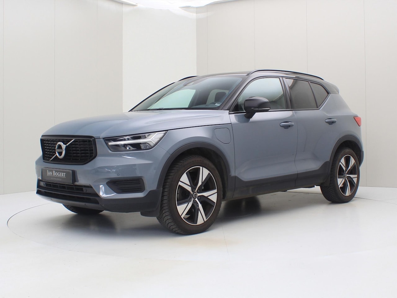 Volvo XC40 - T5 Recharge 261PK Geartronic R-Design 90% SoH [ PANO+LEDER+ELEK.STOELEN+STOELVERWARMING+NA - AutoWereld.nl