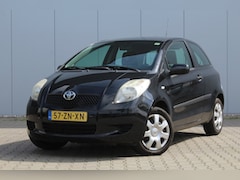 Toyota Yaris - 1.0 VVTi | APK 04-2027 | Trekhaak |