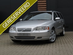 Volvo V70 - 2.5T AWD Summum Airco Cr-Control Schuifdak Youngtimer LPG