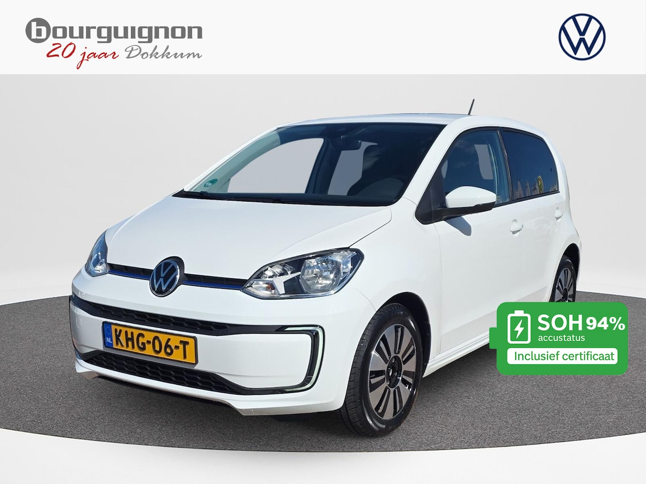 Volkswagen e-Up! - Move 61 kWh | Stoelverwarming | A.Camera | Lane assist | Verwarm. voorruit | SOH 93,8% | - AutoWereld.nl