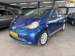 Toyota Aygo - 1.0-12V + automaat 5-deurs elektrische pakket navigatie