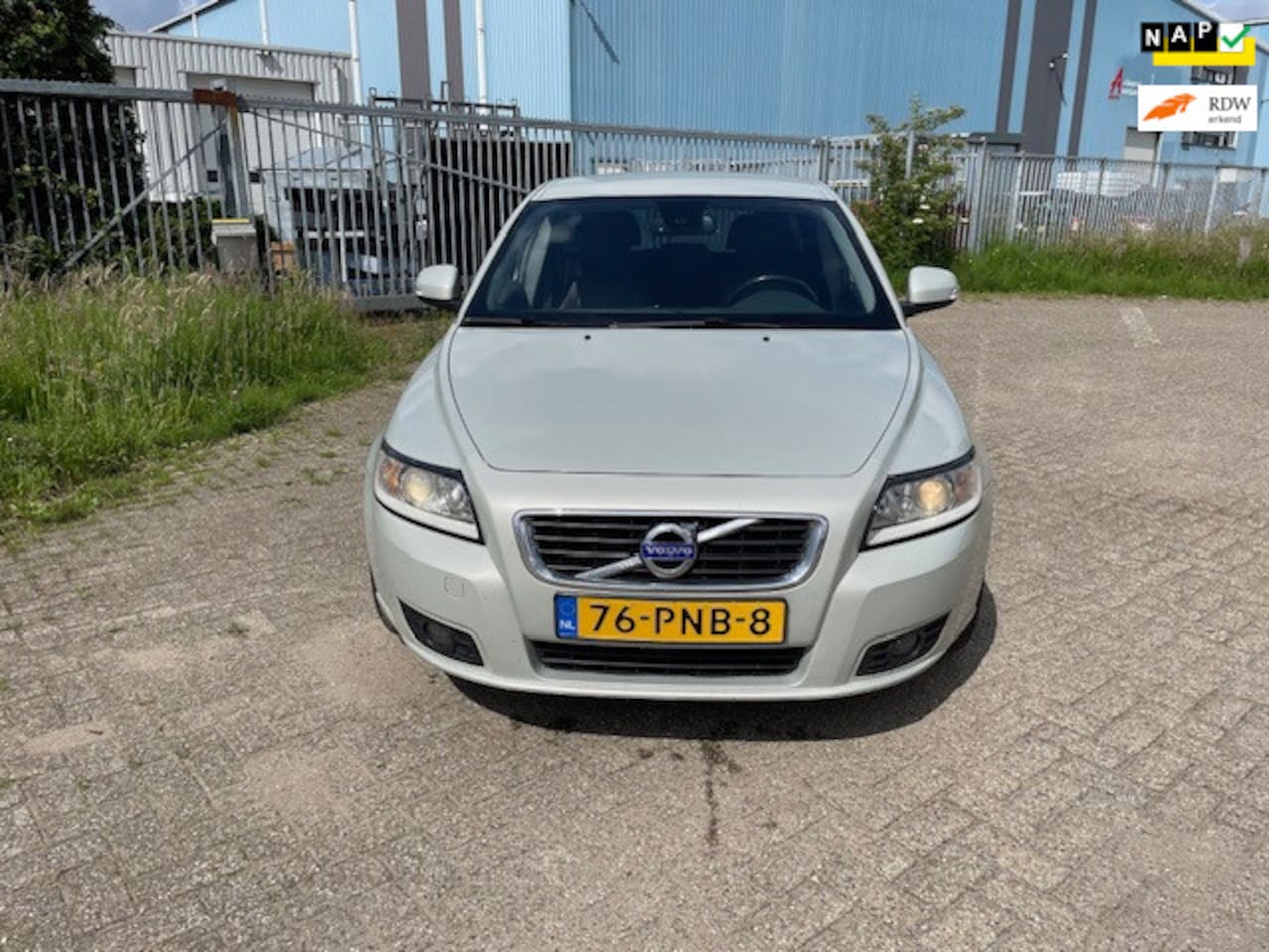 Volvo V50 - 2.0 D3 Momentum 2.0 D3 Momentum - AutoWereld.nl